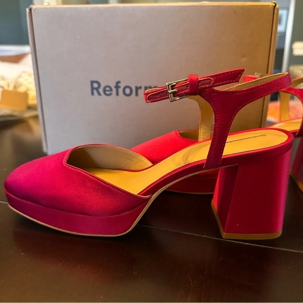NIB Reformation Marisol Platform Heel 8.5 Rhubarb Magenta Fuschia Satin